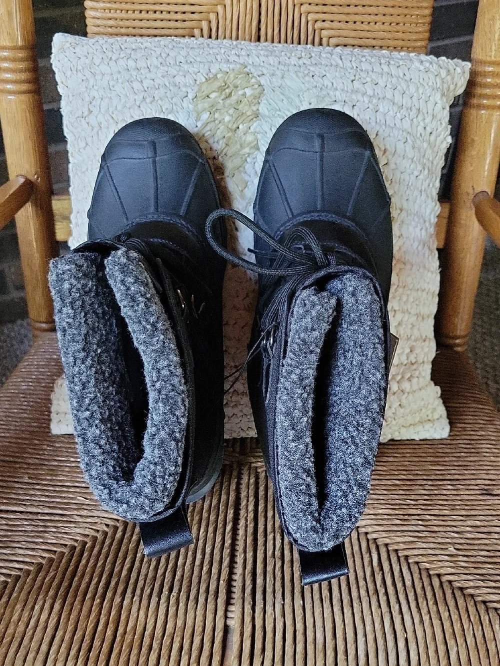 Falls Creek Black Lace-Up Insulated Snow Boots with Faux-Fur Cuff, Snowpack, 11M
